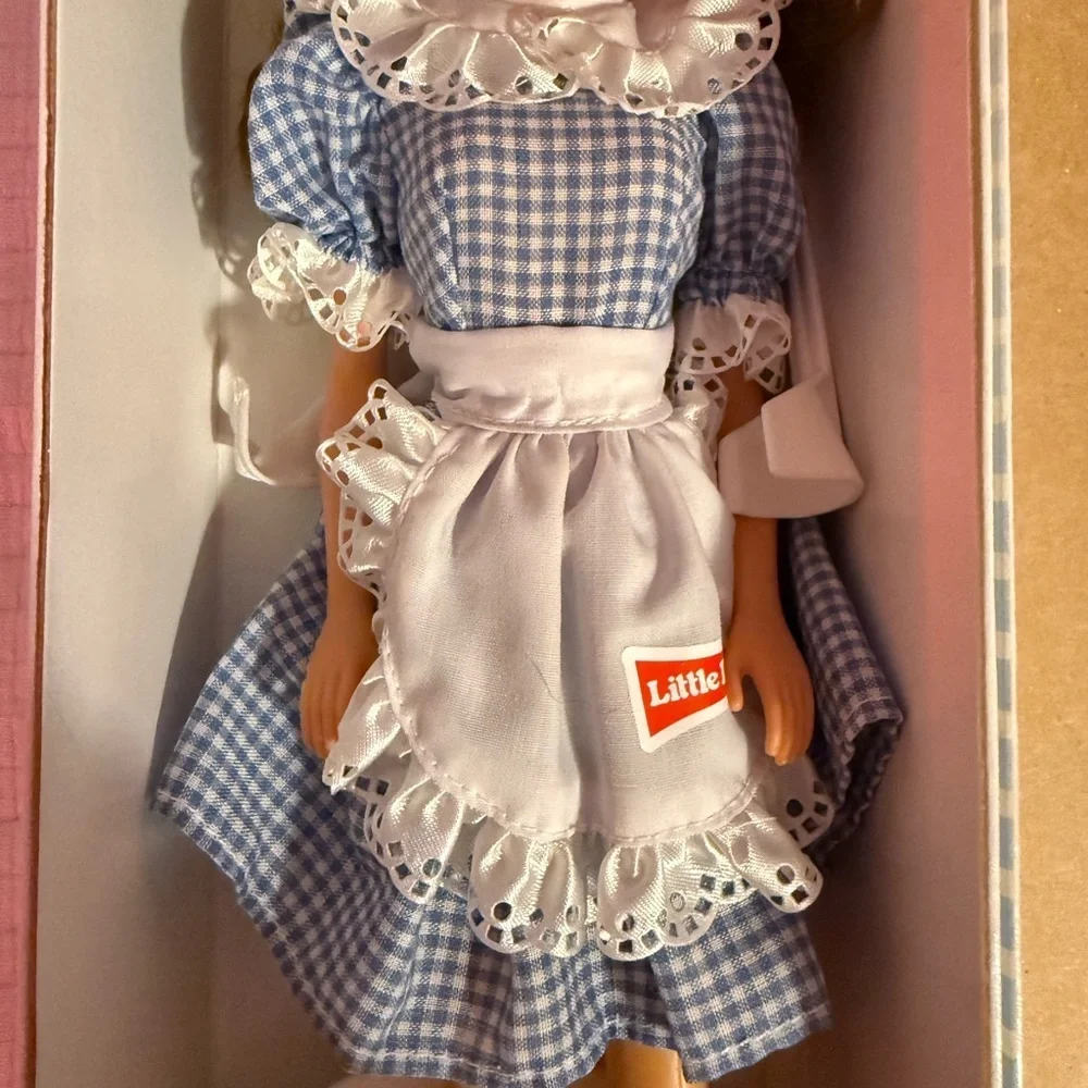 BARBIE LITTLE DEBBIE SNACKS - COLLECTOR EDITION SERIES 1 1992 DOLL OUTFIT HAT